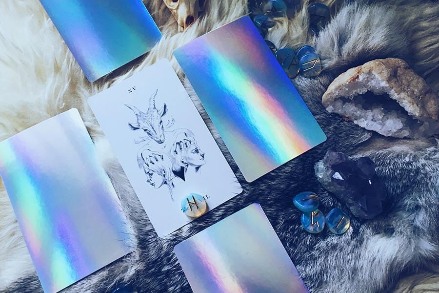 A Full Moon in Capricorn Tarot Spread – Labyrinthos