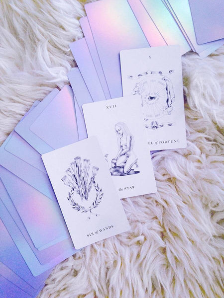 Luminous Spirit Tarot Deck: Holographic tarot cards with minimalist, hand-drawn imagery