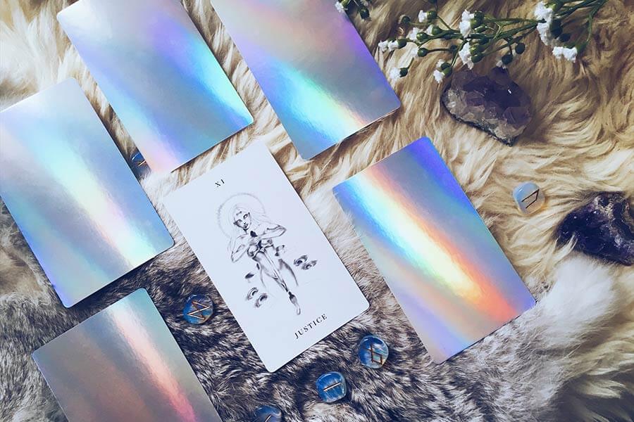 A Full Moon in Libra Tarot Spread – Labyrinthos