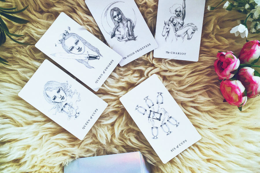 A Full Moon Tarot Spread to Add to Your Full Moon Ritual – Labyrinthos