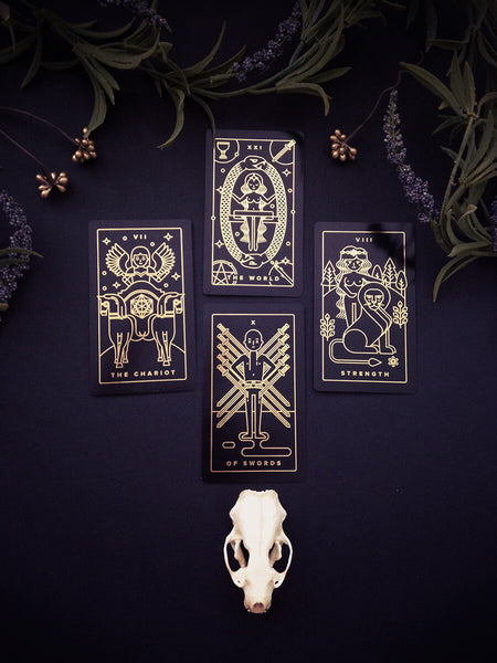 Daily Tarot Journal: Uncovering The Art Of The One Card Tarot Reading  (Softcover) – Owls&Indigo