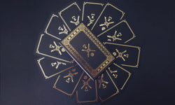 Golden Thread Tarot Deck - Tarot backs and sturdy box