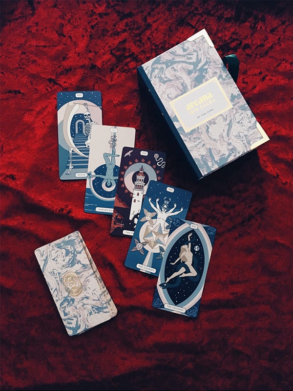 Arcana Iris Sacra Tarot Deck - Vintage Inspired Tarot Cards